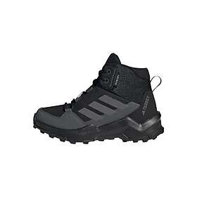 Trekking shoes